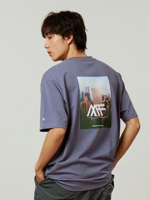 MOUNTAINFEVER 포토 프린팅 티셔츠 (2 컬러)