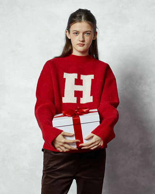 AHHHING 레터맨 오버핏 스웨터 (2 컬러)